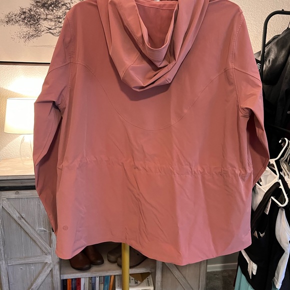 Lululemon Packable Water-Repellent Jacket - Picture 2 of 7